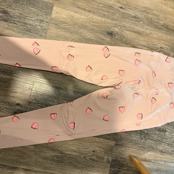 Victoria Secret Pink Peach Leggings 25” - Picture 3 of 5